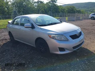 2010 Toyota Corolla z VIN 1NXBU4EE8AZ298585, wystawiony jako IAAI lot #42554218 z przebiegiem 199 964 mil mil oraz . Historia ofert i sprzedaży dostępna na DreamBid. Obrazek 1.