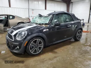 2013 MINI Convertible S z VIN WMWZP3C51DT297891, wystawiony jako Copart lot #56745065 z przebiegiem 101 292 mil mil oraz Szkoda całkowita • Salvage title. Historia ofert i sprzedaży dostępna na DreamBid. Obrazek 1.