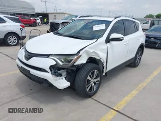2018 Toyota RAV4 XLE с VIN JTMWFREV3JD121908, выставлен на аукционе IAAI как лот 42140675 с пробегом 114 819 миль миль и . История ставок и продаж доступна на DreamBid. Изображение 2.