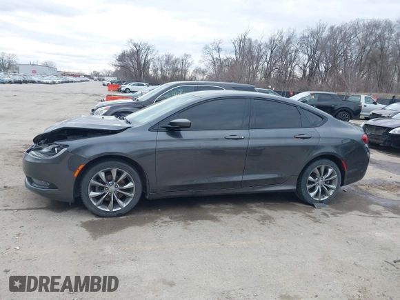 2015 Chrysler 200 S with VIN 1C3CCCBB2FN542480, listed as a IAAI auction lot 41749285 with 164,316 mi miles. Bid and sale history available at carsss.com. Image 14.