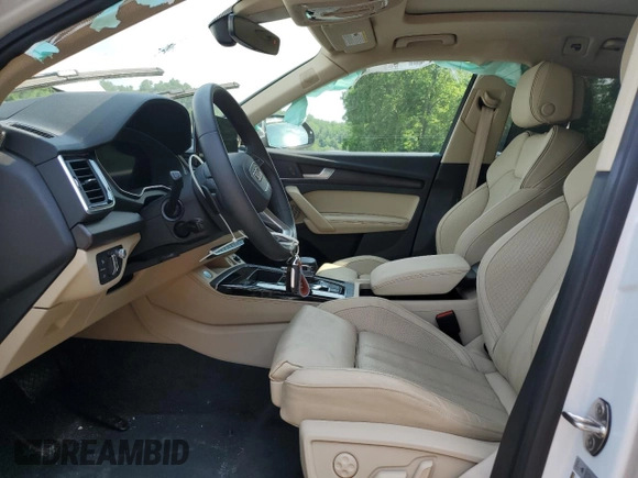 2023 Audi Q5 S line Prestige z VIN WA1FAAFY1P2124068, wystawiony jako Copart lot #60449165 z przebiegiem 19 763 mil mil oraz Szkoda całkowita • Salvage title. Historia ofert i sprzedaży dostępna na DreamBid. Obrazek 7.