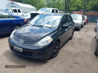 2011 Nissan Versa 1.6 с VIN 3N1CC1AP8BL392420, выставлен на аукционе IAAI как лот 42816084 с пробегом 222 601 миль миль и . История ставок и продаж доступна на DreamBid. Изображение 2.