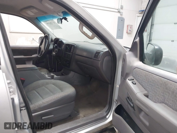 2002 Ford Explorer XLS with VIN 1FMZU72E92UC07085, listed as a IAAI auction lot 41726199 with 173,386 mi miles and . Bid and sale history available at DreamBid. Image 5.