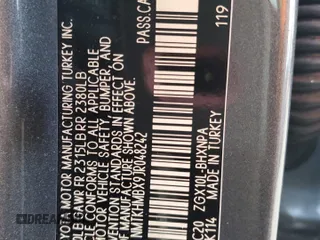 2018 Toyota C-HR XLE with VIN NMTKHMBX9JR048242, listed as a Copart auction lot 62730415 with 82,061 mi miles and Salvage title. Bid and sale history available at DreamBid. Image 14.