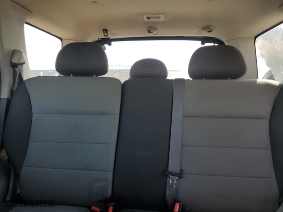 2005 Ford Escape XLS Value with VIN 1FMYU92Z45KE32184, listed as a Copart auction lot 52211135 with 149,533 mi miles and Clean Title. Bid and sale history available at carsss.com. Image 10.