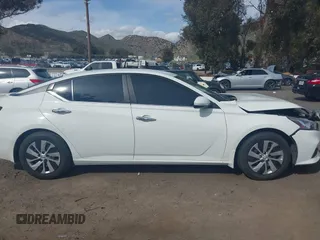 2020 Nissan Altima 2.5 S with VIN 1N4BL4BV3LC141251, listed as a IAAI auction lot 41922056 with 43,170 mi miles. Bid and sale history available at carsss.com. Image 13.