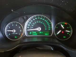 2008 Saab 9-3 z VIN YS3FB79Y286004977, wystawiony jako Copart lot #71240394 z przebiegiem 134 498 mil mil oraz Czysty tytuł • Clean title. Historia ofert i sprzedaży dostępna na DreamBid. Obrazek 9.