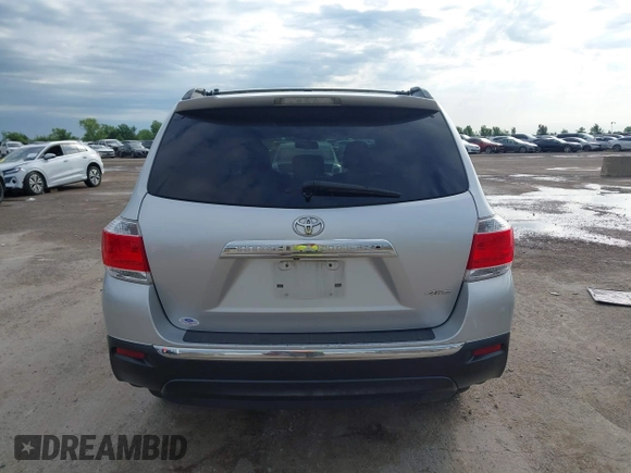 2013 Toyota Highlander Limited with VIN 5TDDK3EH9DS181923, listed as a IAAI auction lot 42139593 with 320,605 mi miles and . Bid and sale history available at DreamBid. Image 17.