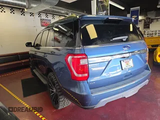 2018 Ford Expedition XLT z VIN 1FMJU1HT2JEA50850, wystawiony jako Copart lot #57295665 z przebiegiem 96 754 mil mil oraz Czysty tytuł • Clean title. Historia ofert i sprzedaży dostępna na DreamBid. Obrazek 3.