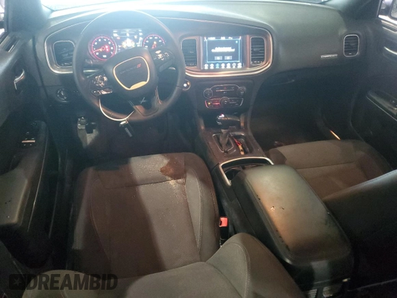 2017 Dodge Charger SE with VIN 2C3CDXBG8HH517322, listed as a Copart auction lot 55077165 with 118,180 mi miles and Clean Title. Bid and sale history available at carsss.com. Image 8.