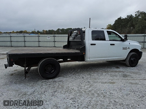 2018 Ram 3500 Tradesman z VIN 3C7WRTCL6JG335982, wystawiony jako Copart lot #78133674 z przebiegiem 407 016 mil mil oraz Czysty tytuł • Clean title. Historia ofert i sprzedaży dostępna na DreamBid. Obrazek 3.