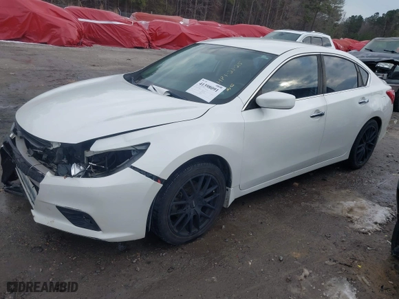2016 Nissan Altima 2.5 S with VIN 1N4AL3AP9GC182188, listed as a IAAI auction lot 41398091 with 136,814 mi miles. Bid and sale history available at carsss.com. Image 17.