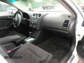 2011 Nissan Altima S with VIN 1N4AL2AP1BN510582, listed as a IAAI auction lot 40454579 with 194,913 mi miles and . Bid and sale history available at DreamBid. Image 5.