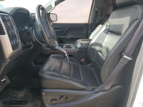 2017 GMC Sierra 2500HD Denali with VIN 1GT12UEGXHF169804, listed as a Copart auction lot 43223325 with 121,469 mi miles and Salvage Title. Bid and sale history available at carsss.com. Image 7.