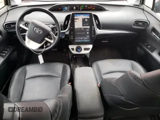 2017 Toyota Prius Plus with VIN JTDKARFP6H3035781, listed as a Copart auction lot 61357615 with 84,073 mi miles and Salvage title. Bid and sale history available at DreamBid. Image 8.