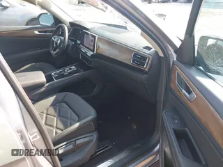 2025 Volkswagen Atlas SE with VIN 1V2WR2CA2SC508079, listed as a IAAI auction lot 42312651 with 10,436 mi miles and . Bid and sale history available at DreamBid. Image 5.
