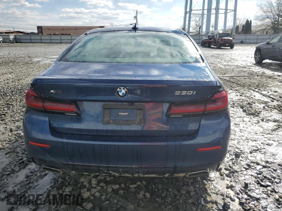 2022 BMW 5 Series 530i xDrive with VIN WBA13BJ01NWX68268, listed as a Copart auction lot 44119425 with 39,122 mi miles and Salvage Title. Bid and sale history available at carsss.com. Image 6.