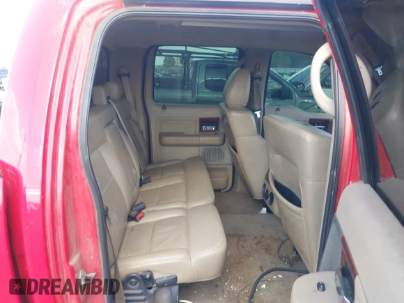 2005 Ford F-150 XLT with VIN 1FTPW12585KE04249, listed as a IAAI auction lot 41983950 with 212,289 mi miles. Bid and sale history available at carsss.com. Image 8.