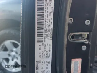 2010 Dodge 1500 SLT z VIN 1D7RB1GP2AS175842, wystawiony jako Copart lot #56654045 z przebiegiem 326 703 mil mil oraz Czysty tytuł • Clean title. Historia ofert i sprzedaży dostępna na DreamBid. Obrazek 12.