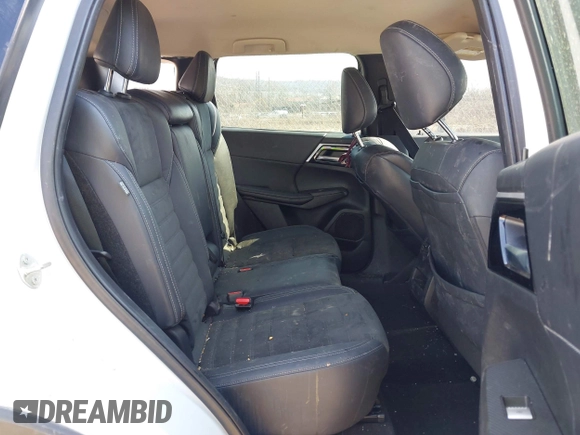 2022 Mitsubishi Outlander SE z VIN JA4J4UA80NZ033078, wystawiony jako IAAI lot #41773711 z przebiegiem 52 428 mil mil oraz . Historia ofert i sprzedaży dostępna na DreamBid. Obrazek 8.
