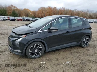 2022 Chevrolet Bolt EV 2LT with VIN 1G1FX6S00N4102266, listed as a Copart auction lot 84642744 with 36,668 mi miles and Salvage Title. Bid and sale history available at carsss.com. Image 1.
