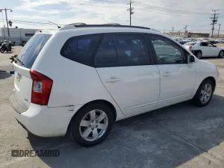 2007 Kia Rondo LX with VIN KNAFG525077072973, listed as a Copart auction lot 74268464 with 130,564 mi miles and Salvage Title. Bid and sale history available at carsss.com. Image 3.
