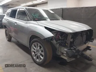 2023 Toyota Highlander L with VIN 5TDKDRBH5PS519850, listed as a IAAI auction lot 42068525 with 31,367 mi miles and . Bid and sale history available at DreamBid. Image 1.