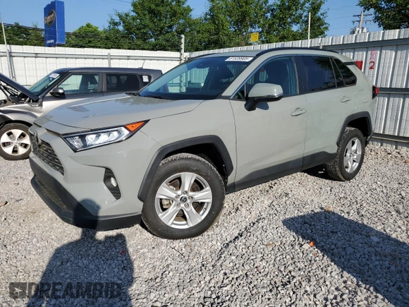 2020 Toyota RAV4 XLE with VIN 2T3W1RFV3LW088881, listed as a Copart auction lot 61539905 with 27,996 mi miles and Clean title. Bid and sale history available at DreamBid. Image 1.