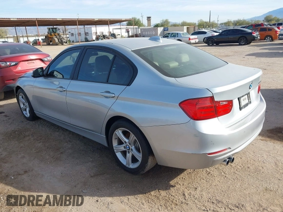 2015 BMW 3 Series 328i with VIN WBA3A5C58FF610035, listed as a IAAI auction lot 40986949 with 73,083 mi miles. Bid and sale history available at carsss.com. Image 3.