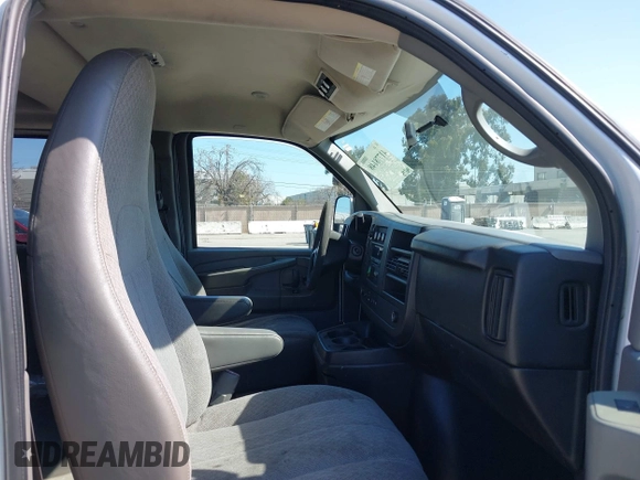 2013 Chevrolet Express Passenger LT with VIN 1GAZG1FG6D1143671, listed as a IAAI auction lot 41778148 with 196,175 mi miles and . Bid and sale history available at DreamBid. Image 5.