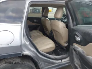 2016 Jeep Cherokee High Altitude with VIN 1C4PJLDB6GW229136, listed as a IAAI auction lot 41675568 with 146,533 mi miles. Bid and sale history available at carsss.com. Image 8.