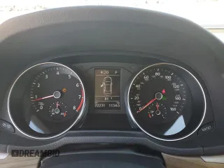 2016 Volkswagen Passat SE z VIN 1VWBT7A37GC046612, wystawiony jako Copart lot #56742675 z przebiegiem 22 231 mil mil oraz Szkoda całkowita • Salvage title. Historia ofert i sprzedaży dostępna na DreamBid. Obrazek 9.