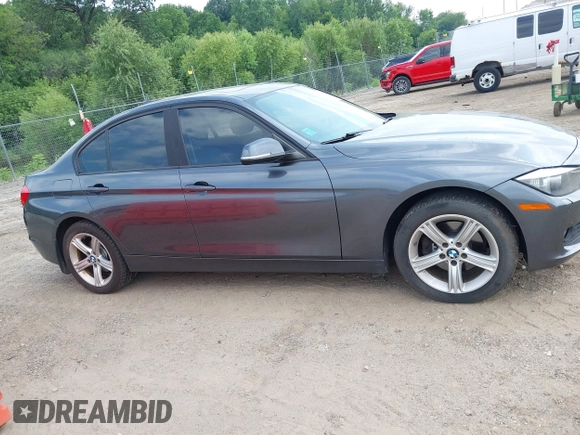 2014 BMW 3 Series 328i xDrive with VIN WBA3B3C55EJ977584, listed as a IAAI auction lot 42805585 with 135,855 mi miles and . Bid and sale history available at DreamBid. Image 13.