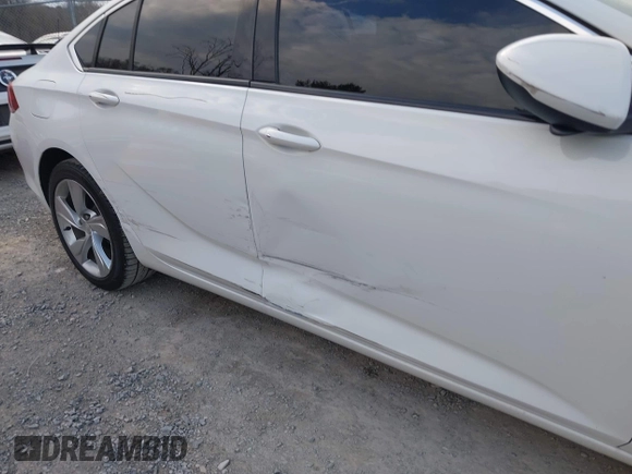 2018 Buick Regal Preferred with VIN W04GL6SX1J1076934, listed as a IAAI auction lot 41899255 with 159,917 mi miles and . Bid and sale history available at DreamBid. Image 6.
