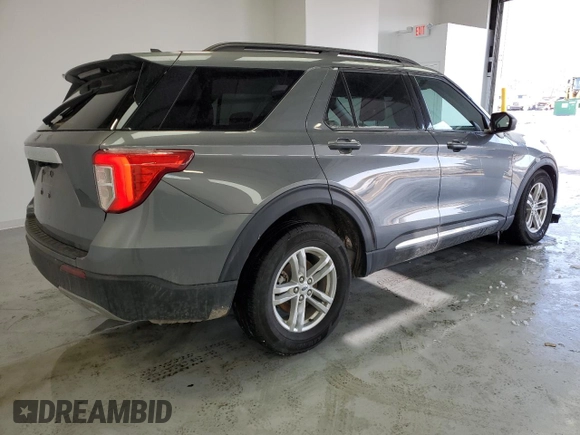2023 Ford Explorer XLT with VIN 1FMSK7DH4PGB71018, listed as a Copart auction lot 41675285 with 28,314 mi miles and Clean Title. Bid and sale history available at carsss.com. Image 3.
