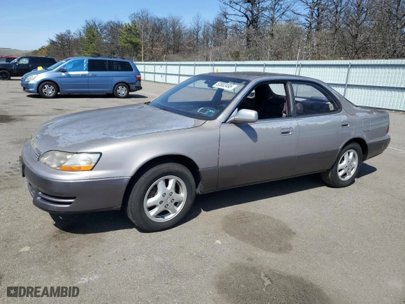 1996 Lexus ES 300 with VIN JT8BF12G3T0149822, listed as a Copart auction lot 53803495 with 53,648 mi miles and Clean Title. Bid and sale history available at carsss.com. Image 1.