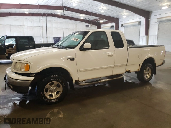 1999 Ford F-150 XL with VIN 2FTRX18L1XCA22096, listed as a Copart auction lot 52402885 with 120,254 mi miles and Salvage Title. Bid and sale history available at carsss.com. Image 1.