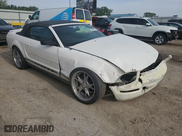 2008 Ford Mustang Deluxe с VIN 1ZVHT84NX85165449, выставлен на аукционе Copart как лот 54366435 с пробегом 163 859 миль миль и Списание • Salvage title. История ставок и продаж доступна на DreamBid. Изображение 4.