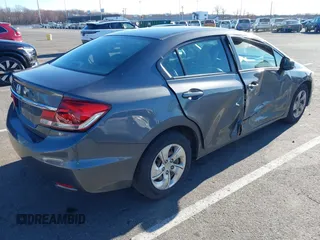 2013 Honda Civic LX z VIN 2HGFB2F5XDH544821, wystawiony jako IAAI lot #41821437 z przebiegiem 221 487 mil mil oraz . Historia ofert i sprzedaży dostępna na DreamBid. Obrazek 4.