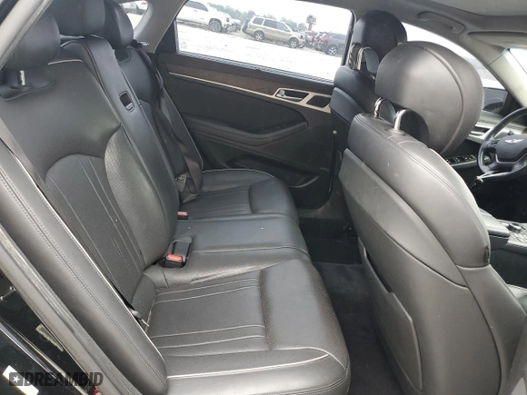 2015 Hyundai Genesis 5.0L with VIN KMHGN4JF6FU015660, listed as a Copart auction lot 51577055 with 132,891 mi miles and Clean Title. Bid and sale history available at carsss.com. Image 10.