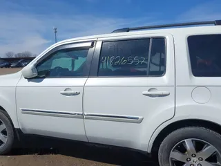 2013 Honda Pilot Touring with VIN 5FNYF3H9XDB006353, listed as a IAAI auction lot 41826557 with 174,552 mi miles and . Bid and sale history available at DreamBid. Image 15.