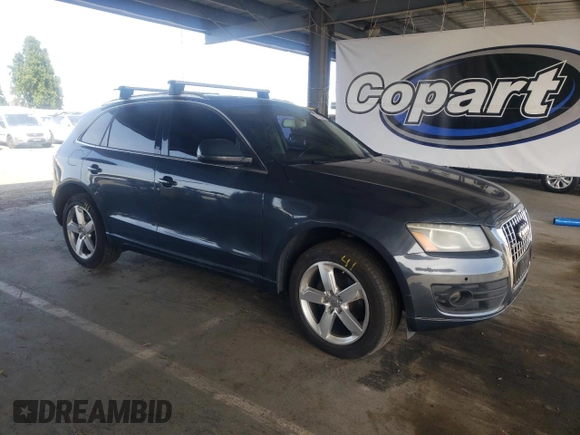 2010 Audi Q5 Premium Plus with VIN WA1LKAFP2AA084815, listed as a Copart auction lot 57433245 with 140,855 mi miles and Salvage title. Bid and sale history available at DreamBid. Image 4.