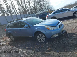 2010 Subaru Outback Premium z VIN 4S4BRBBCXA3330726, wystawiony jako IAAI lot #41864772 z przebiegiem Nie podano mil oraz . Historia ofert i sprzedaży dostępna na DreamBid. Obrazek 13.