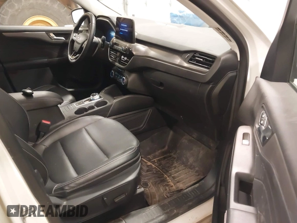 2021 Ford Escape Titanium Hybrid с VIN 1FMCU9DZXMUB03855, выставлен на аукционе IAAI как лот 41498132 с пробегом 63 892 миль миль и . История ставок и продаж доступна на DreamBid. Изображение 5.