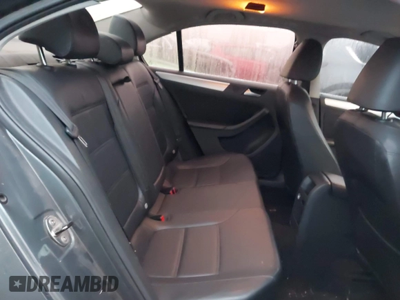 2013 Volkswagen Jetta SE with VIN 3VWDP7AJ8DM405519, listed as a IAAI auction lot 41177485 with 199,574 mi miles and . Bid and sale history available at DreamBid. Image 8.