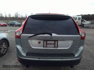 2012 Volvo XC60 3.0L with VIN YV4902DZ1C2305282, listed as a IAAI auction lot 41042231 with 271,602 mi miles. Bid and sale history available at carsss.com. Image 15.