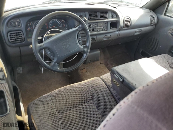 2000 Dodge Ram 1500 with VIN 1B7HC13Y4YJ104983, listed as a Copart auction lot 45980265 with 164,727 mi miles and Clean Title. Bid and sale history available at carsss.com. Image 8.