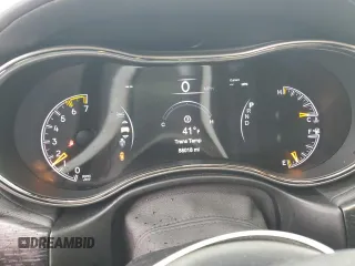 2018 Jeep Grand Cherokee Overland z VIN 1C4RJFCT3JC268599, wystawiony jako Copart lot #85242404 z przebiegiem 58 018 mil mil oraz Szkoda całkowita • Salvage title. Historia ofert i sprzedaży dostępna na DreamBid. Obrazek 9.