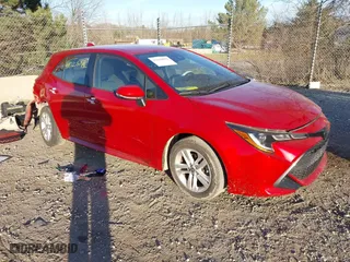 2021 Toyota Corolla Hatchback SE with VIN JTND4MBE2M3119139, listed as a IAAI auction lot 41028076 with 33,324 mi miles. Bid and sale history available at carsss.com. Image 1.