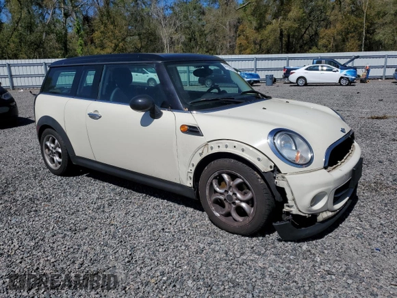 2011 MINI Clubman z VIN WMWZF3C53BT188932, wystawiony jako Copart lot #47618795 z przebiegiem Nie podano mil oraz Szkoda całkowita • Salvage title. Historia ofert i sprzedaży dostępna na DreamBid. Obrazek 4.